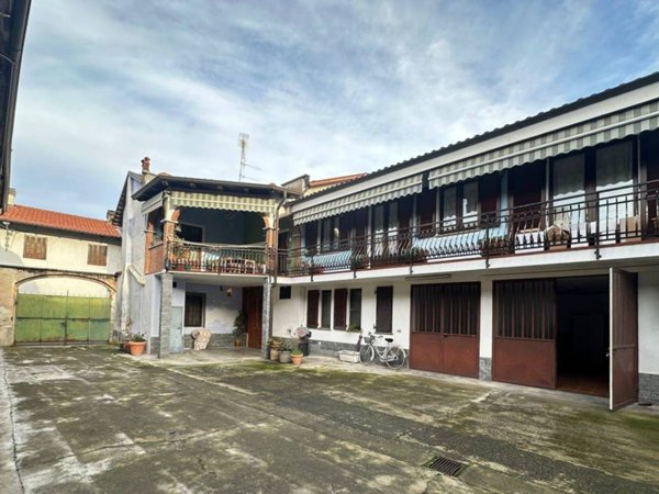 casa indipendente in vendita a Borgo d'Ale