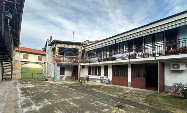 casa indipendente in vendita a Borgo d'Ale