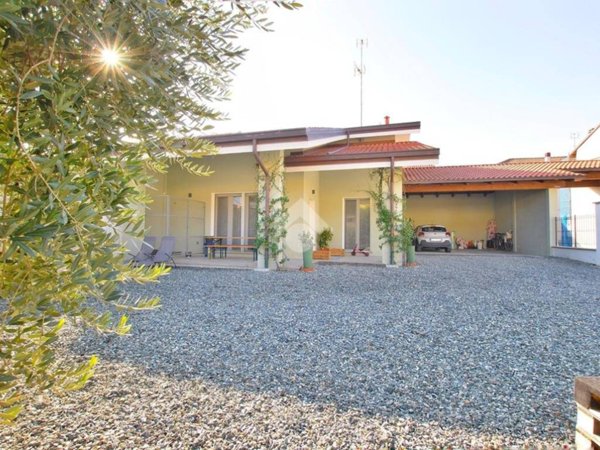 casa indipendente in vendita a Borgo d'Ale