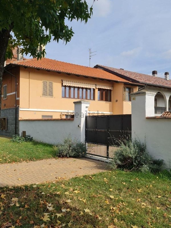 casa indipendente in vendita a Borgo d'Ale