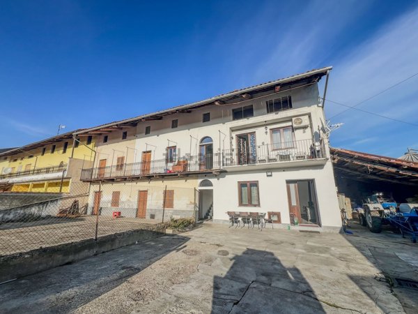 casa indipendente in vendita a Borgo d'Ale