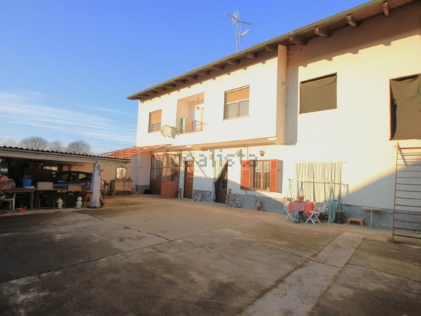 casa indipendente in vendita a Borgo d'Ale