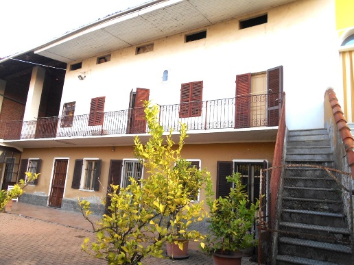 casa indipendente in vendita a Borgo d'Ale