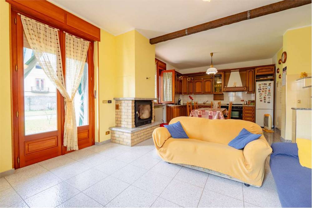 casa indipendente in vendita a Borgo d'Ale