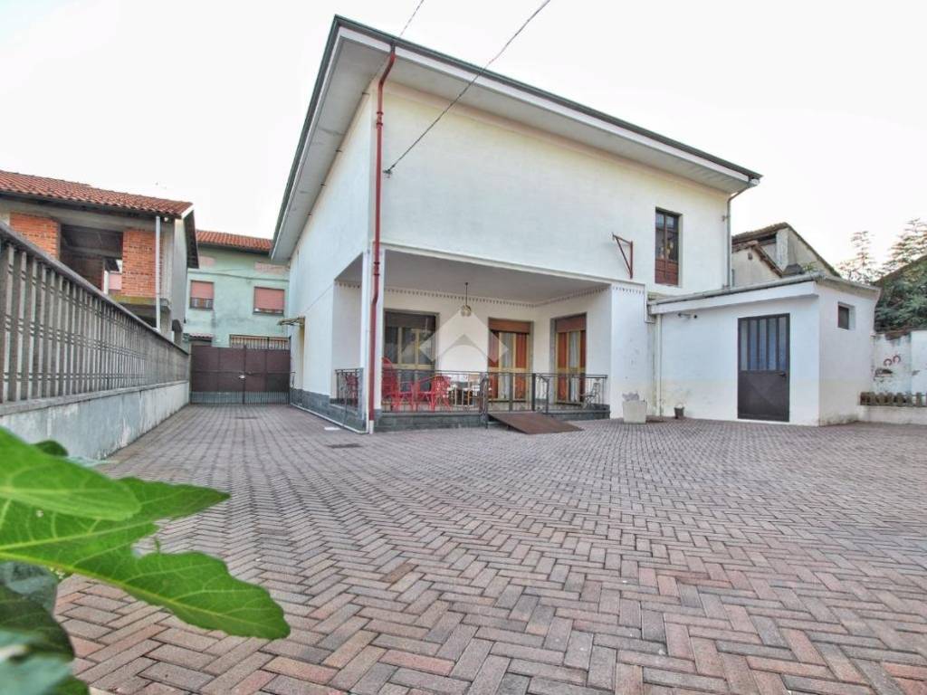 casa indipendente in vendita a Borgo d'Ale