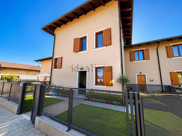casa indipendente in vendita a Borgo d'Ale