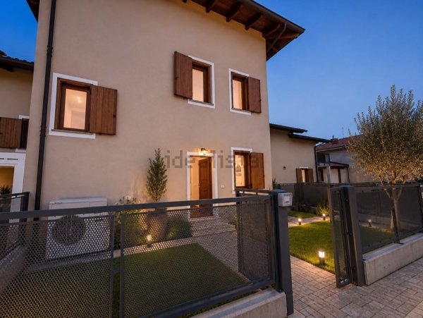 casa indipendente in vendita a Borgo d'Ale