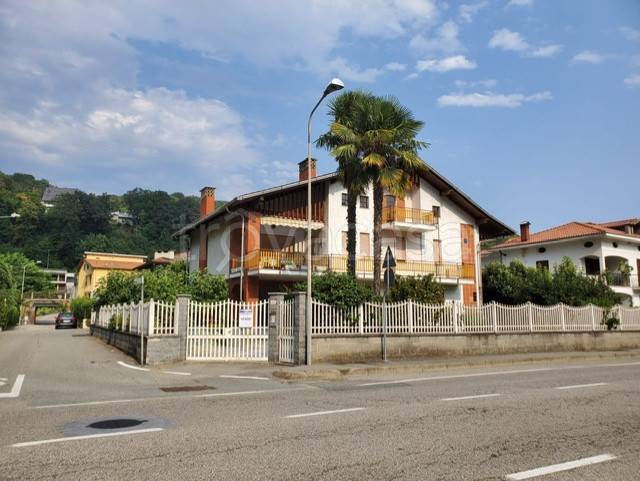 casa indipendente in vendita a Borgosesia