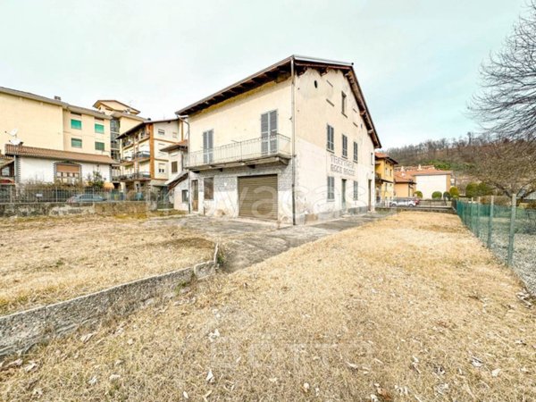 casa indipendente in vendita a Borgosesia