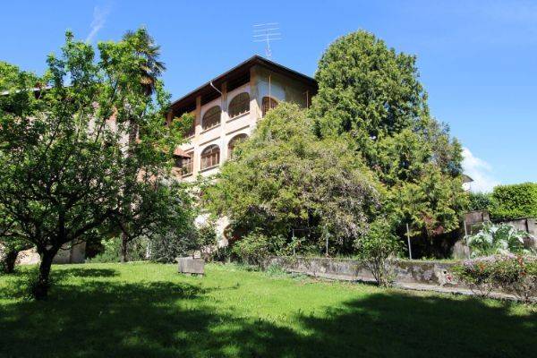 casa indipendente in vendita a Borgosesia