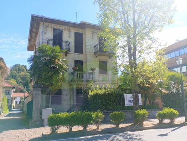 casa indipendente in vendita a Borgosesia