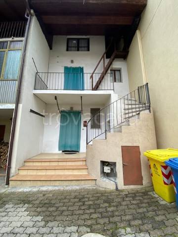 casa indipendente in vendita a Borgosesia