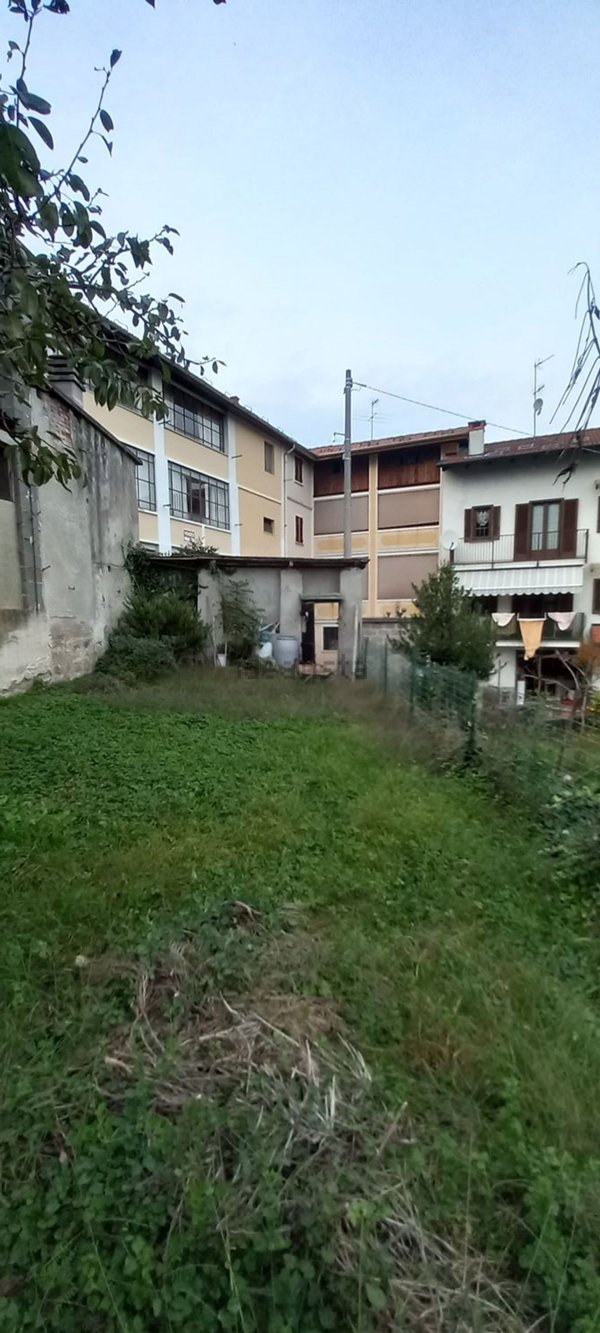 appartamento in vendita a Borgosesia