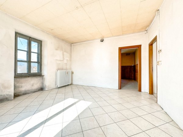 appartamento in vendita a Borgosesia