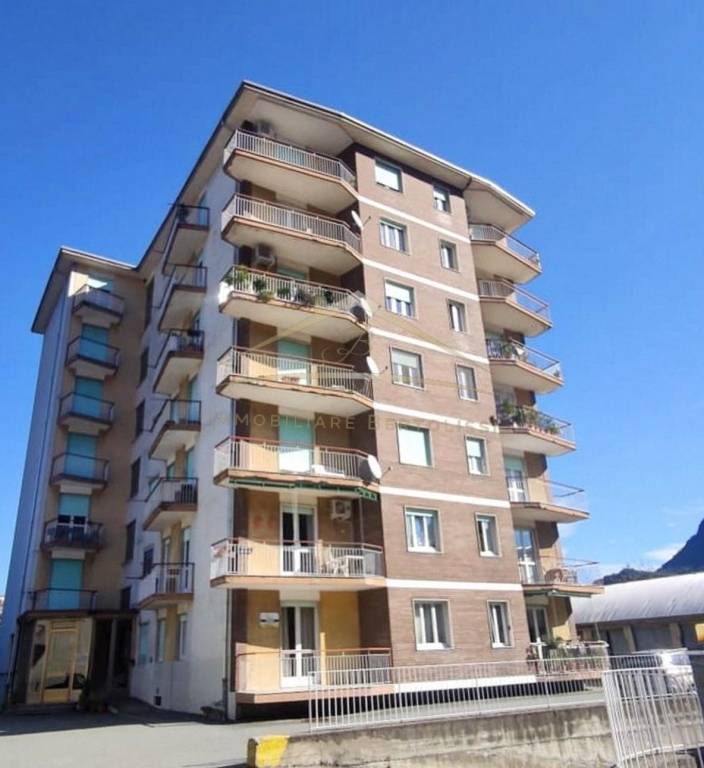 appartamento in vendita a Borgosesia