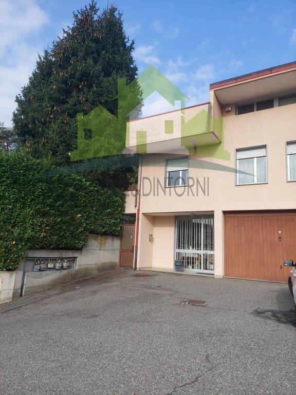 casa indipendente in vendita a Borgosesia