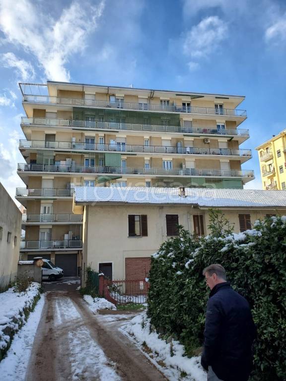 appartamento in vendita a Borgosesia