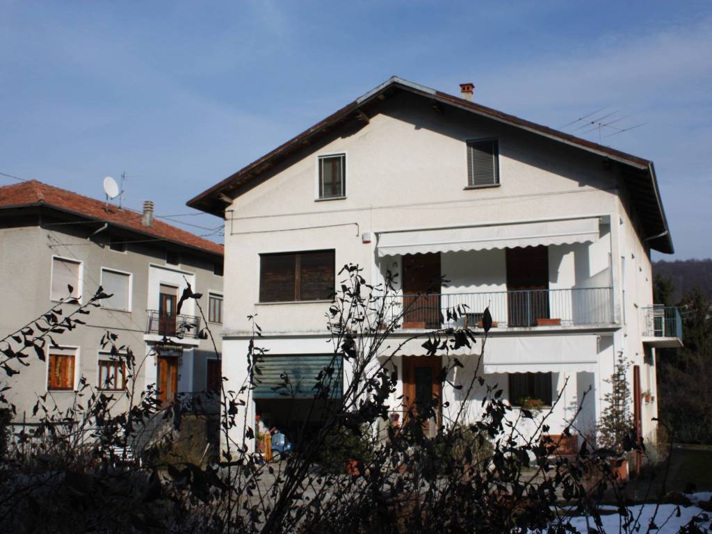 appartamento in vendita a Borgosesia