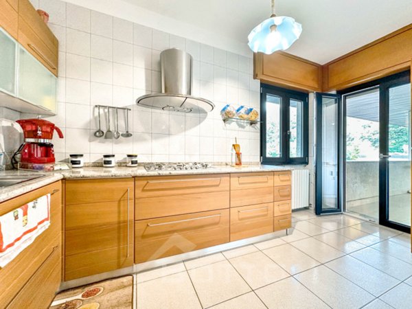 appartamento in vendita a Borgosesia