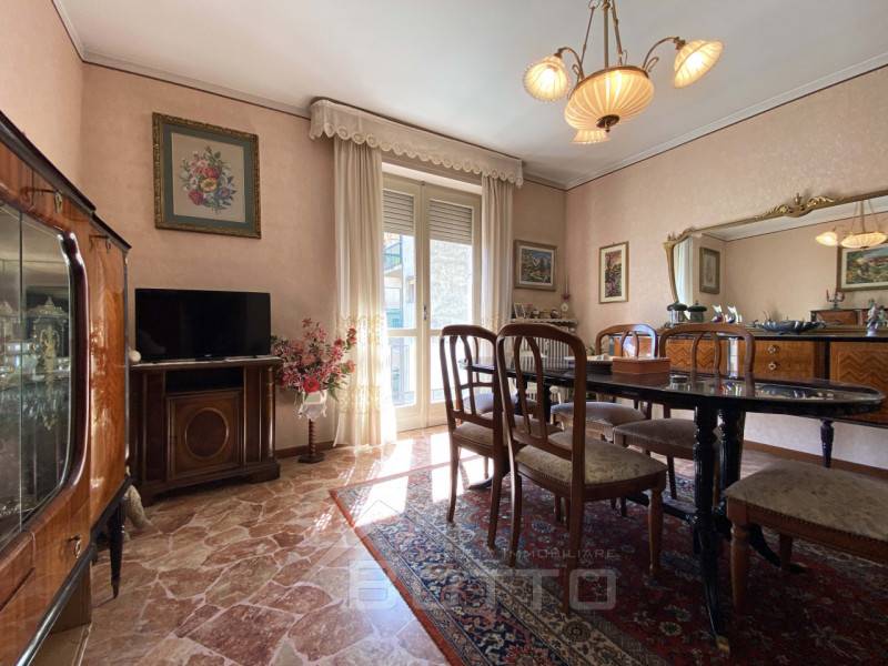 appartamento in vendita a Borgosesia