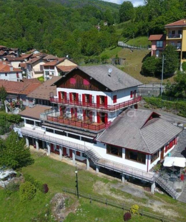 negozio in vendita a Borgosesia