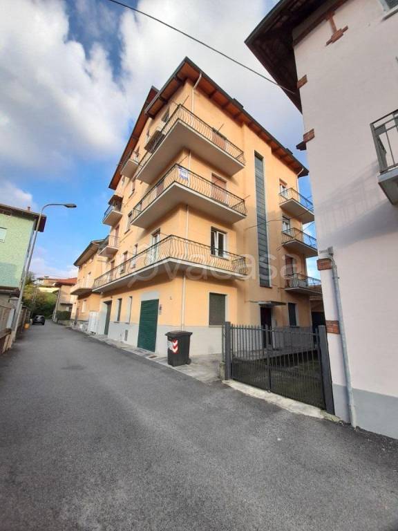 appartamento in vendita a Borgosesia