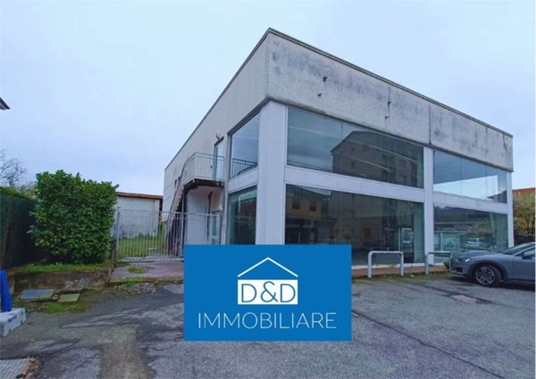 locale commerciale in vendita a Borgosesia