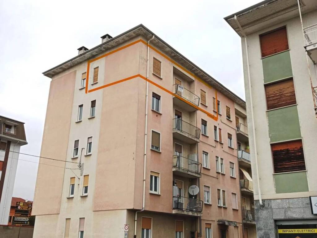 appartamento in vendita a Borgosesia