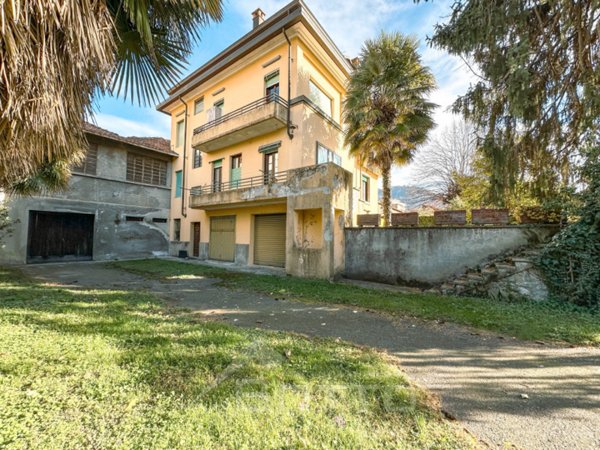 casa indipendente in vendita a Borgosesia