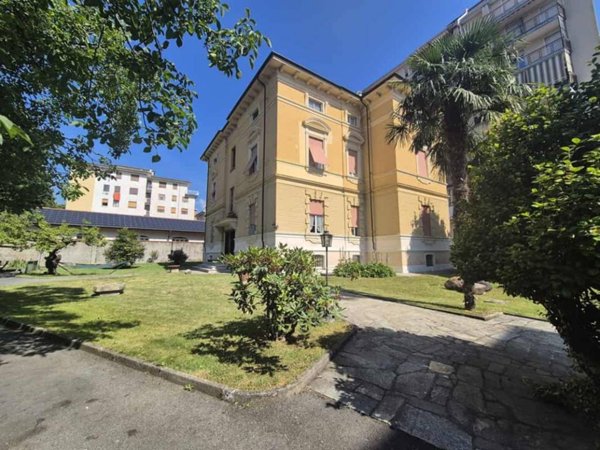 casa indipendente in vendita a Borgosesia
