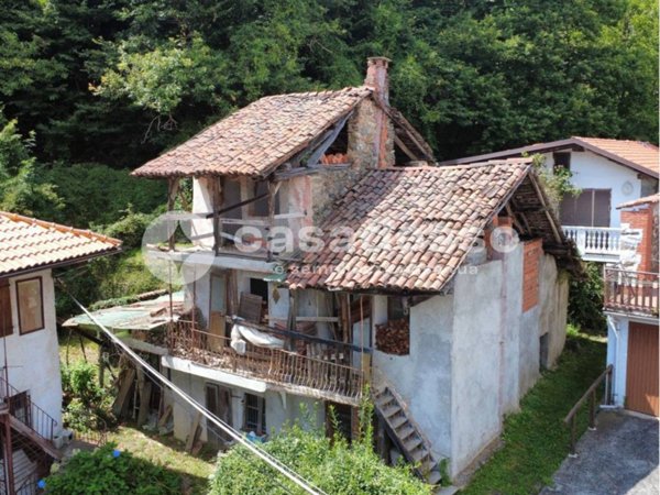 casa indipendente in vendita a Borgosesia