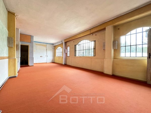 casa indipendente in vendita a Borgosesia