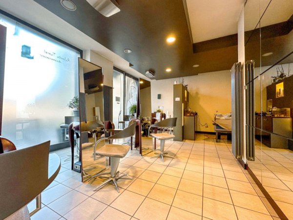 negozio in vendita a Borgosesia