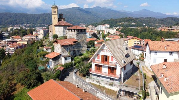 casa indipendente in vendita a Borgosesia