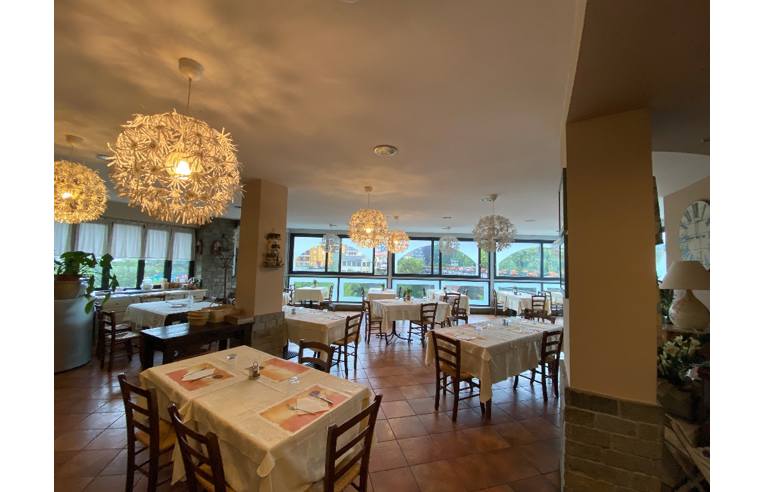 negozio in vendita a Borgosesia