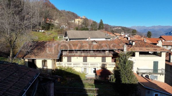 casa indipendente in vendita a Borgosesia