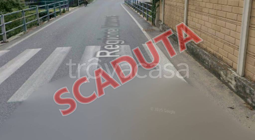 locale commerciale in vendita a Borgosesia