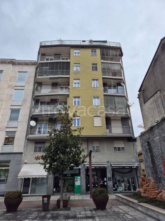 appartamento in vendita a Borgosesia