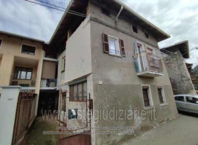casa indipendente in vendita a Borgosesia