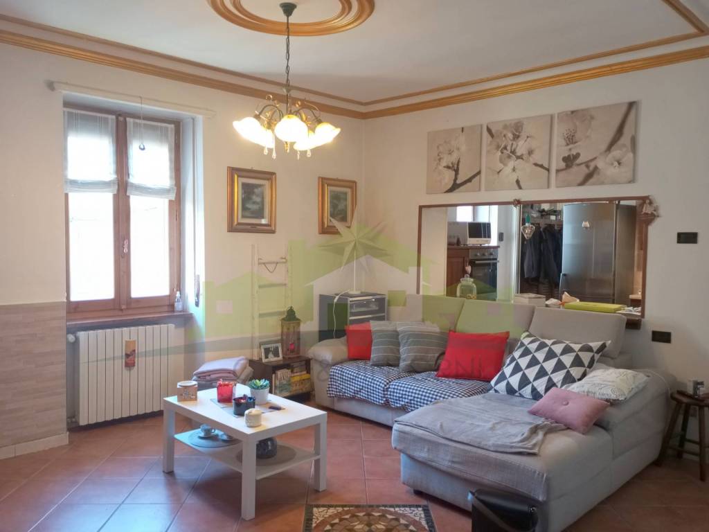 casa indipendente in vendita a Borgosesia