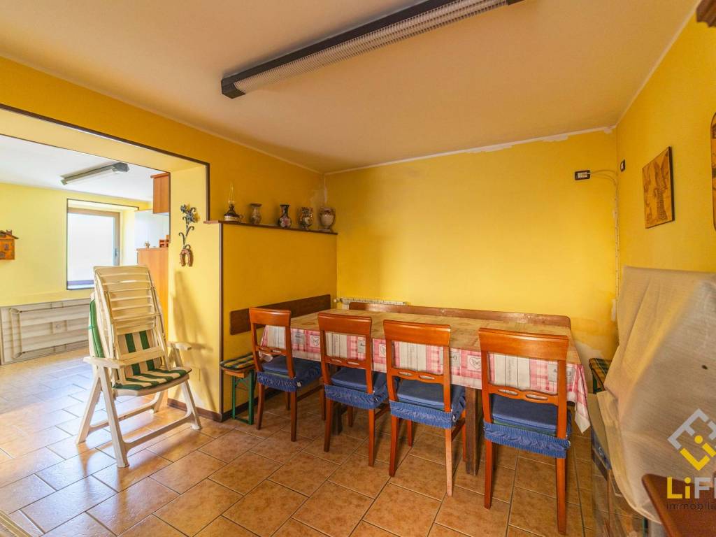 casa indipendente in vendita a Borgosesia