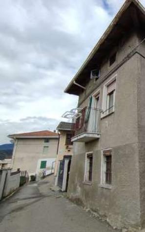 casa indipendente in vendita a Borgosesia