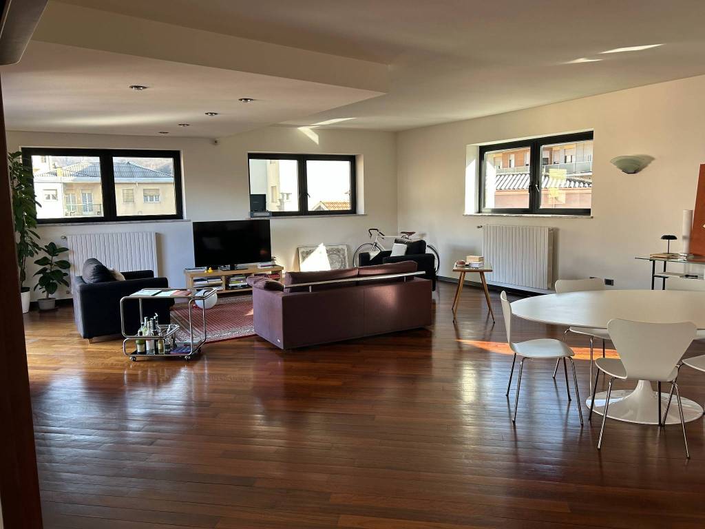 appartamento in vendita a Borgosesia