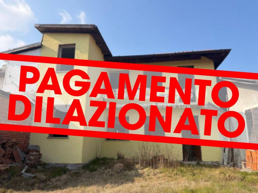 casa indipendente in vendita a Borgosesia
