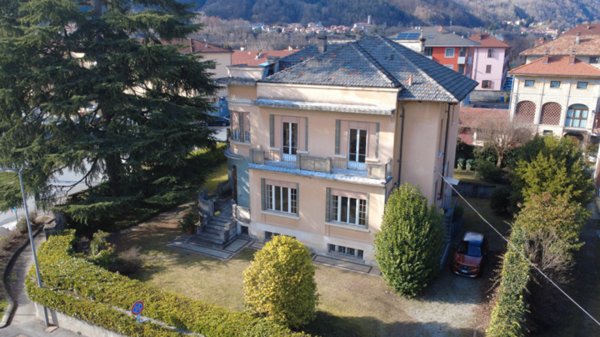 casa indipendente in vendita a Borgosesia