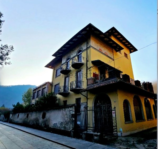 casa indipendente in vendita a Borgosesia
