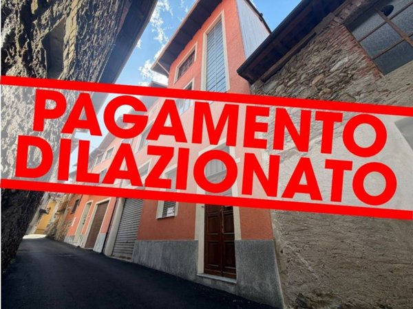 casa indipendente in vendita a Borgosesia