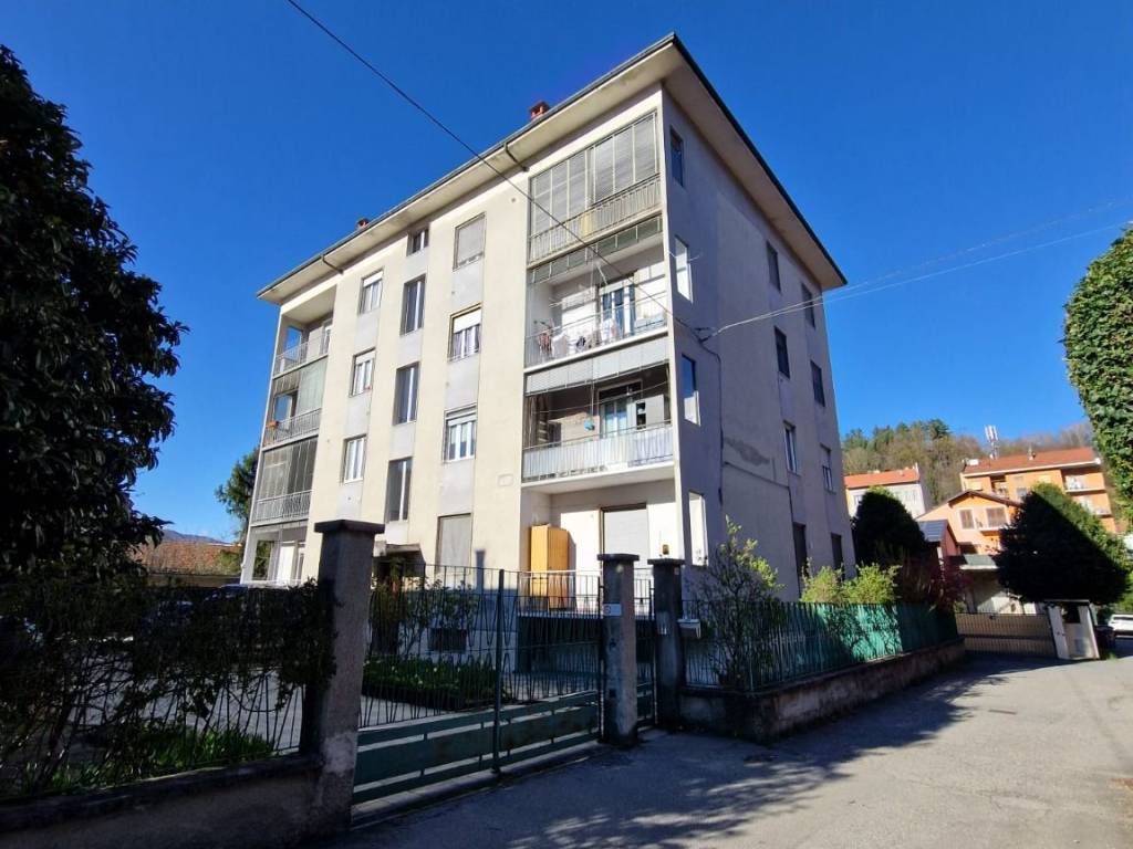 appartamento in vendita a Borgosesia