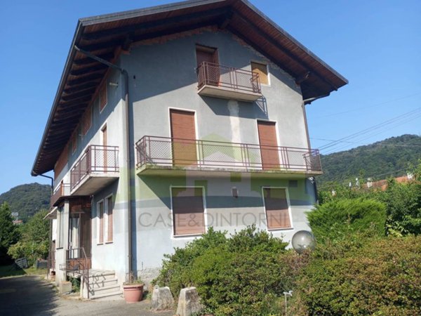 casa indipendente in vendita a Borgosesia
