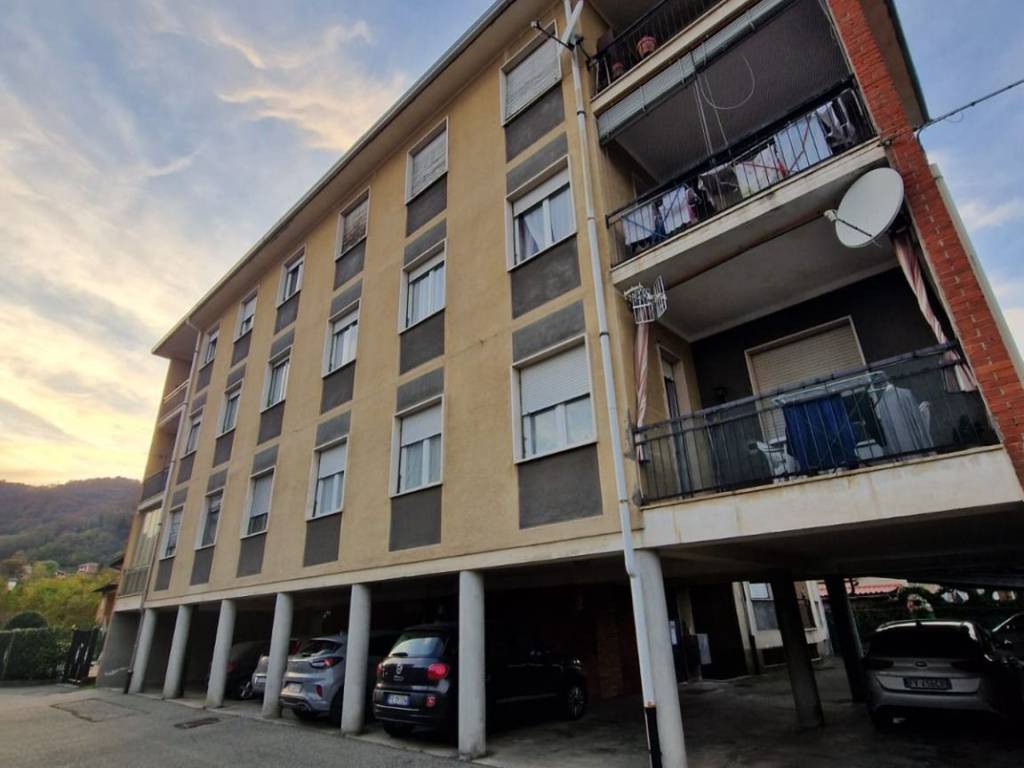 appartamento in vendita a Borgosesia